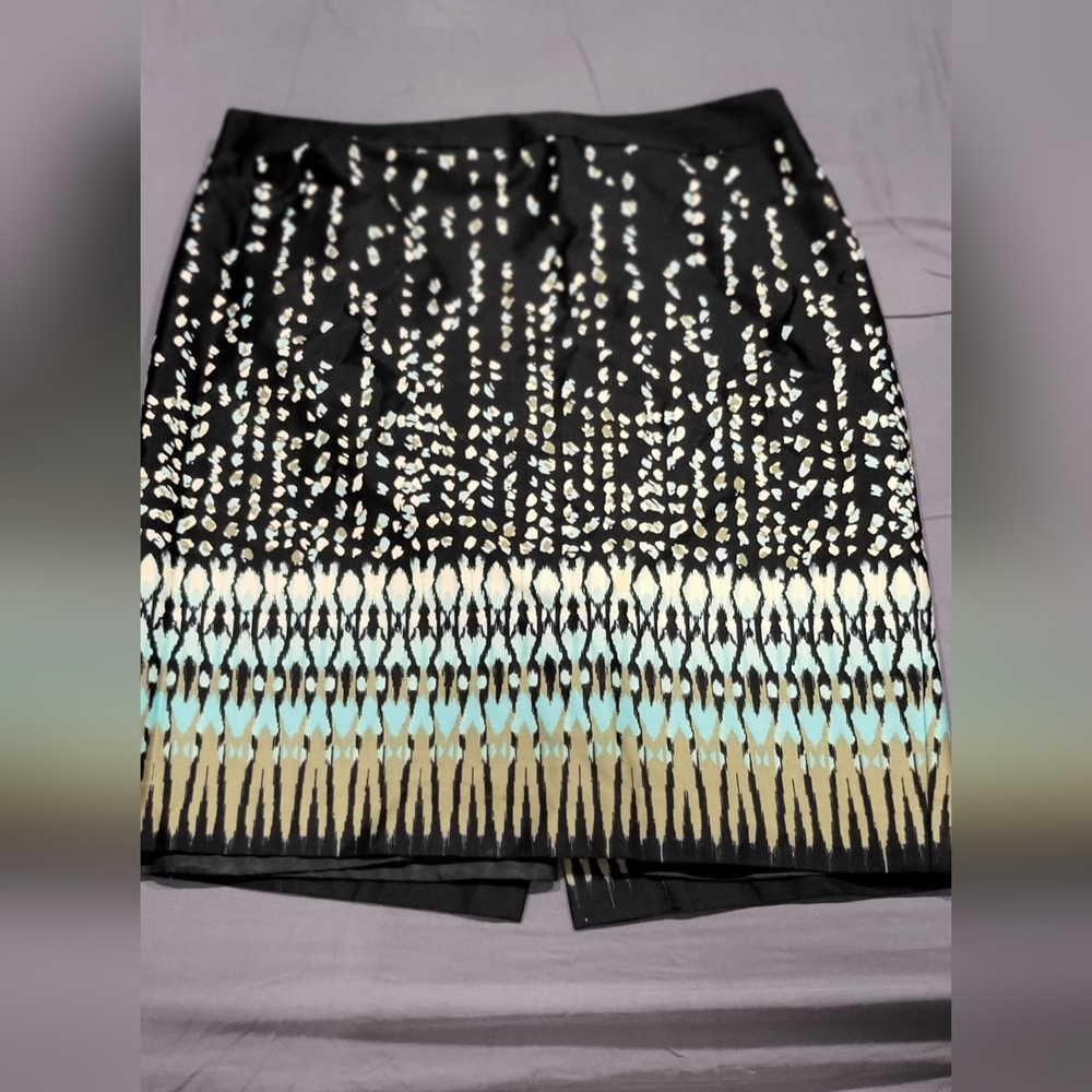 Ann Taylor skirt. Black, teal, white and tan. Size 10.